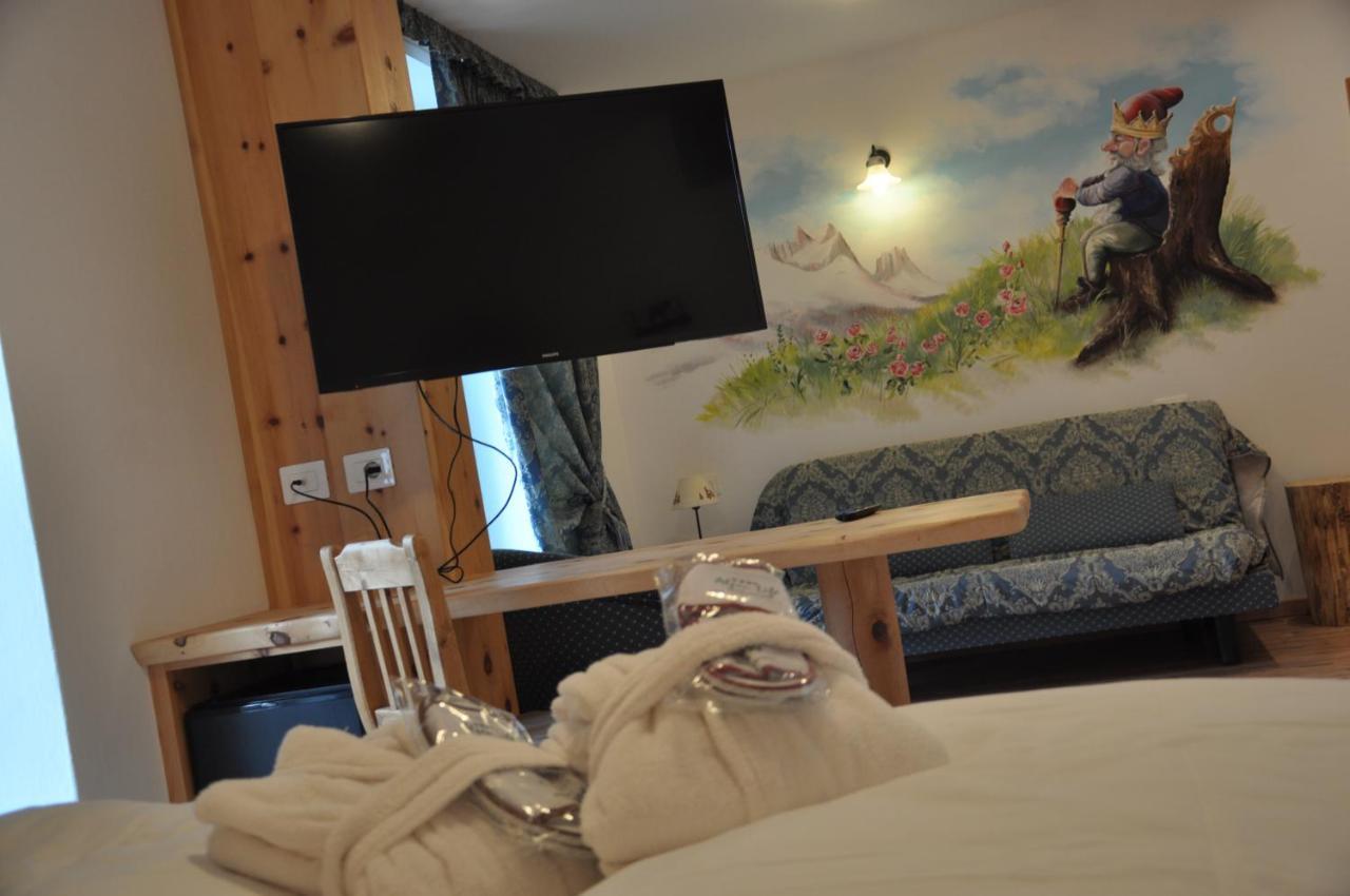 Alpenlife Hotel Someda موينا المظهر الخارجي الصورة