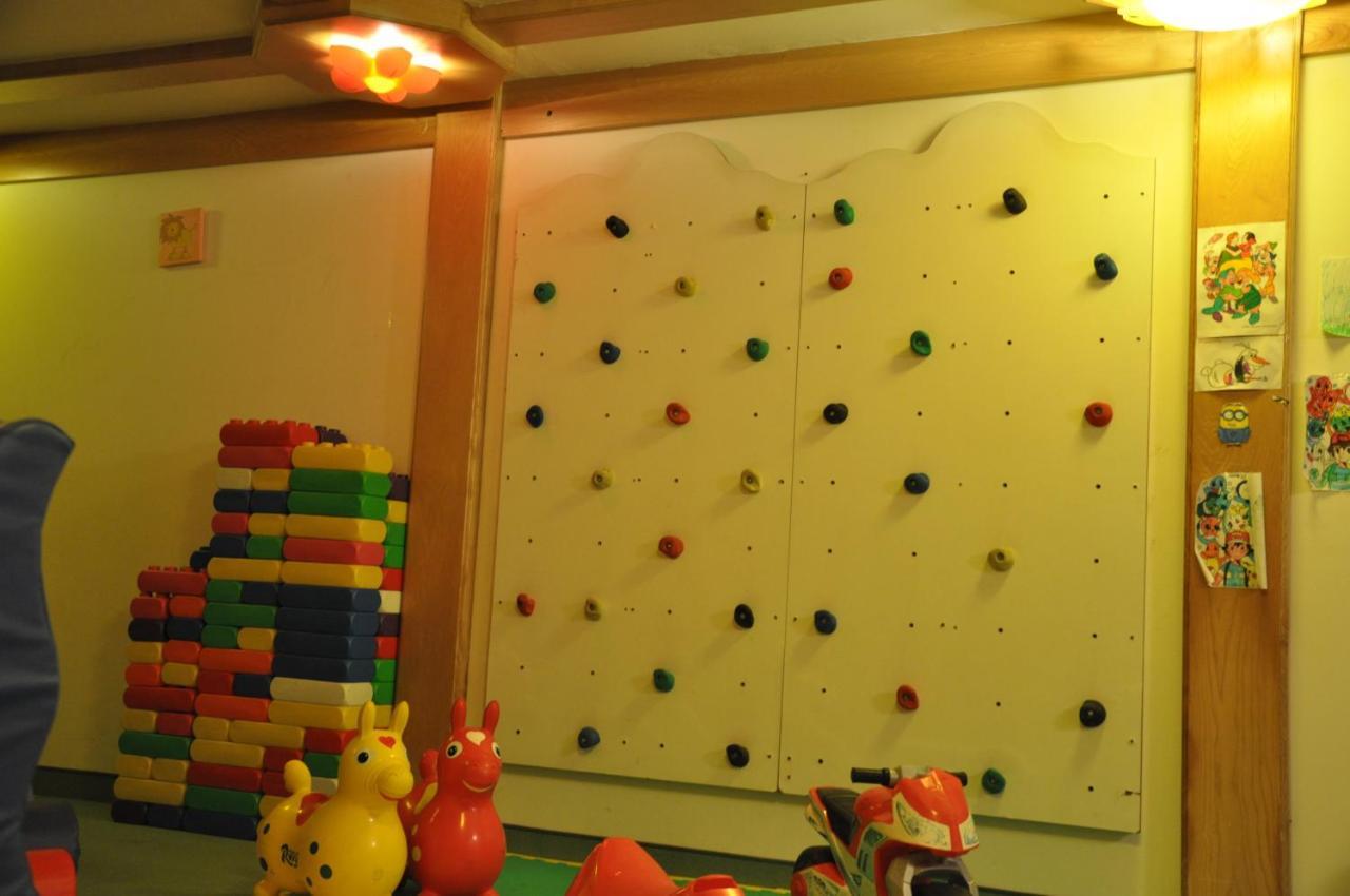 Alpenlife Hotel Someda موينا المظهر الخارجي الصورة