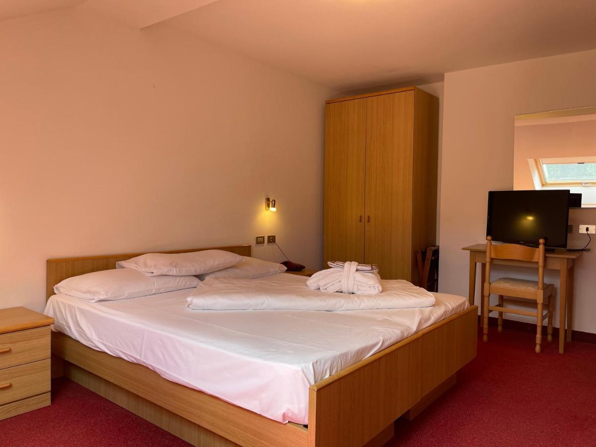 Alpenlife Hotel Someda موينا المظهر الخارجي الصورة