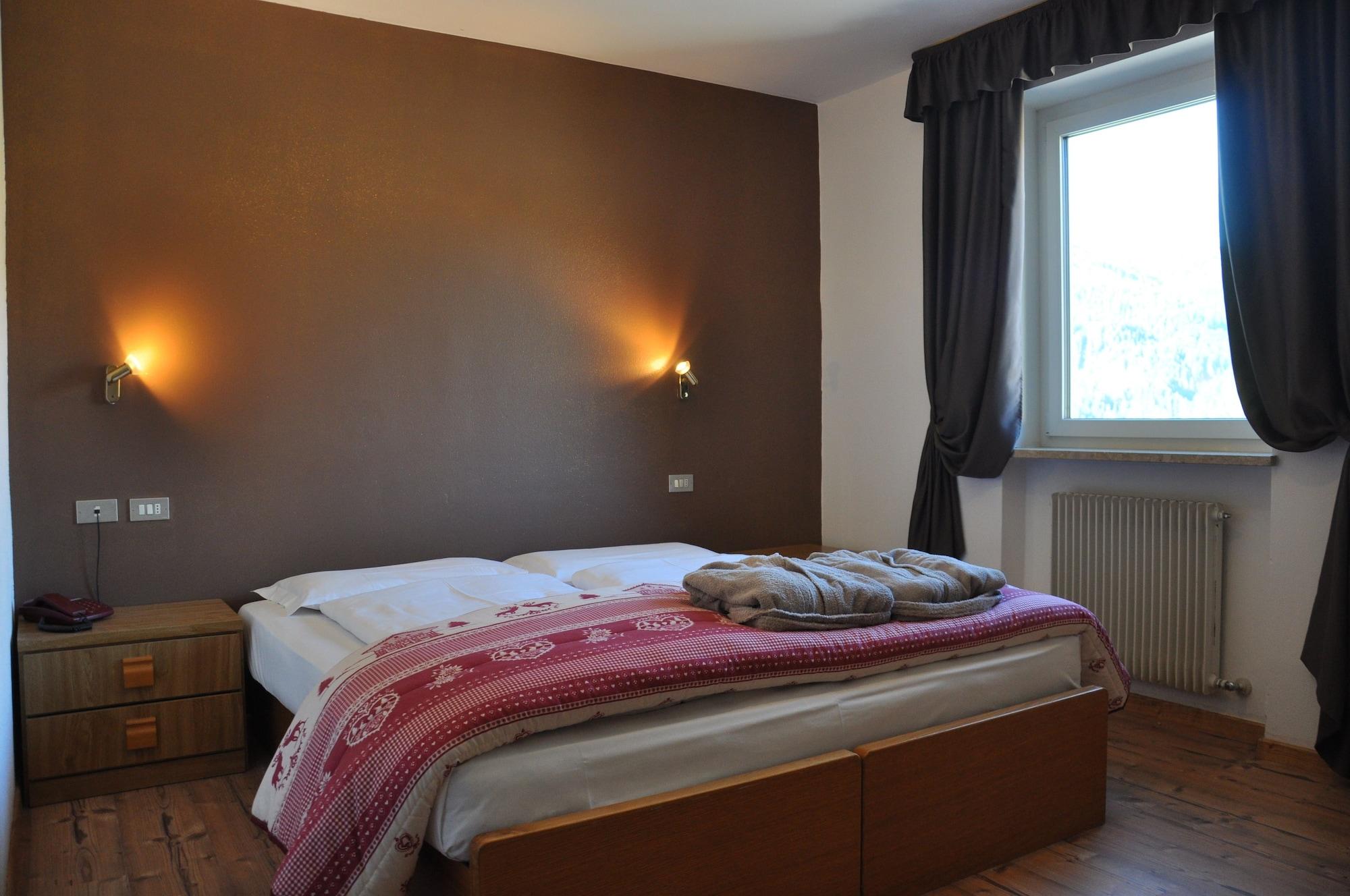 Alpenlife Hotel Someda موينا المظهر الخارجي الصورة