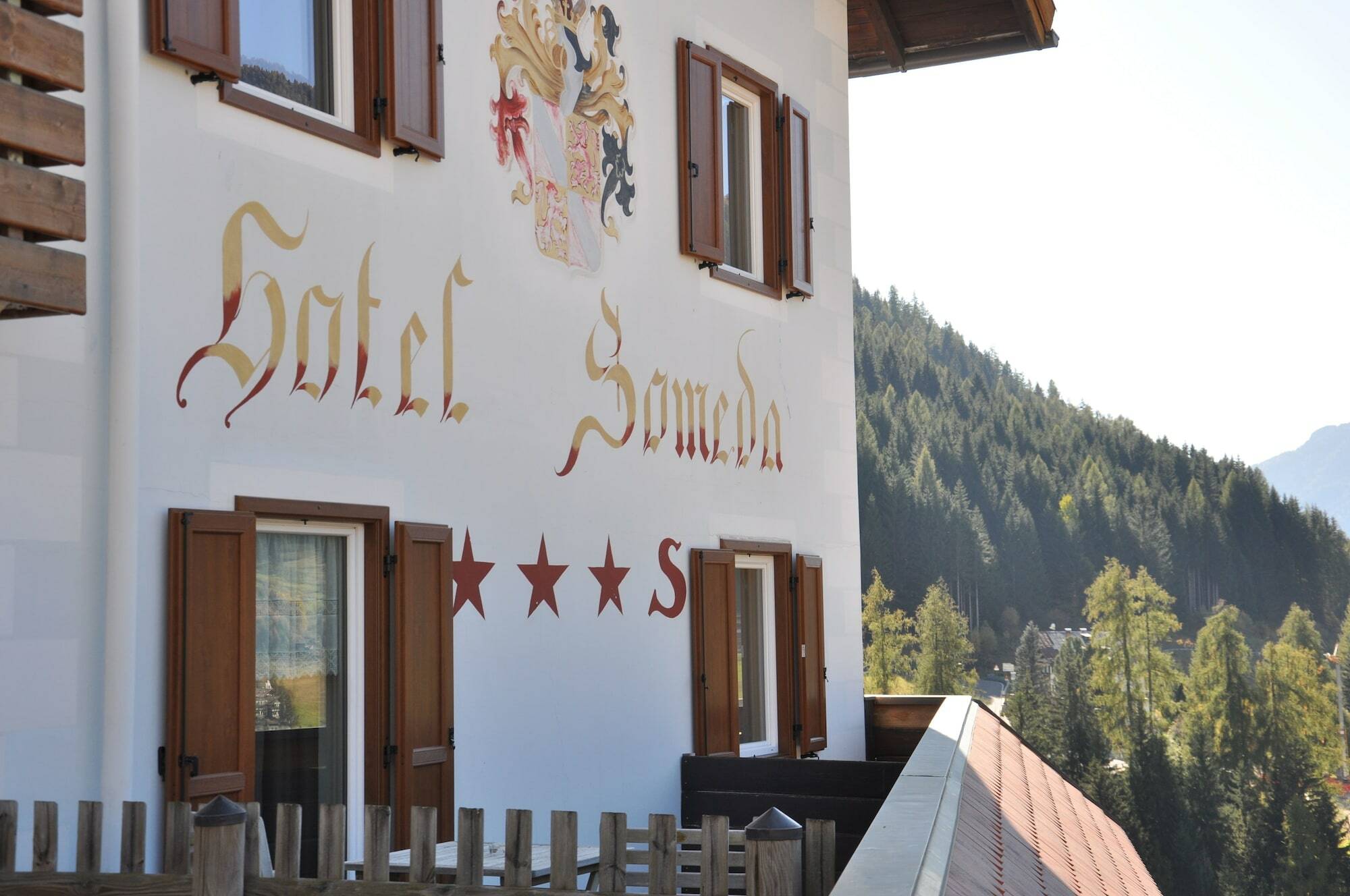 Alpenlife Hotel Someda موينا المظهر الخارجي الصورة